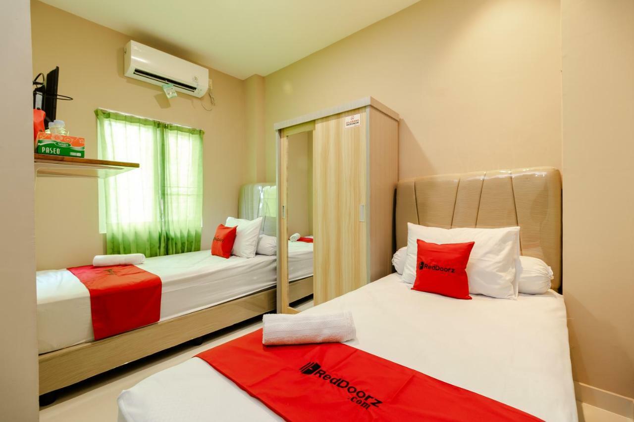 Reddoorz Syariah @ Panglima Polem Aceh Hotel Banda Aceh Luaran gambar